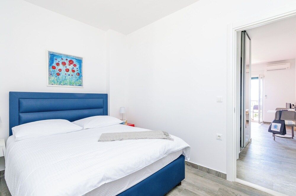 Apartments Villa Lukas - ''No 10'' Gallery Studio Apartment with Balcony and Sea View 2