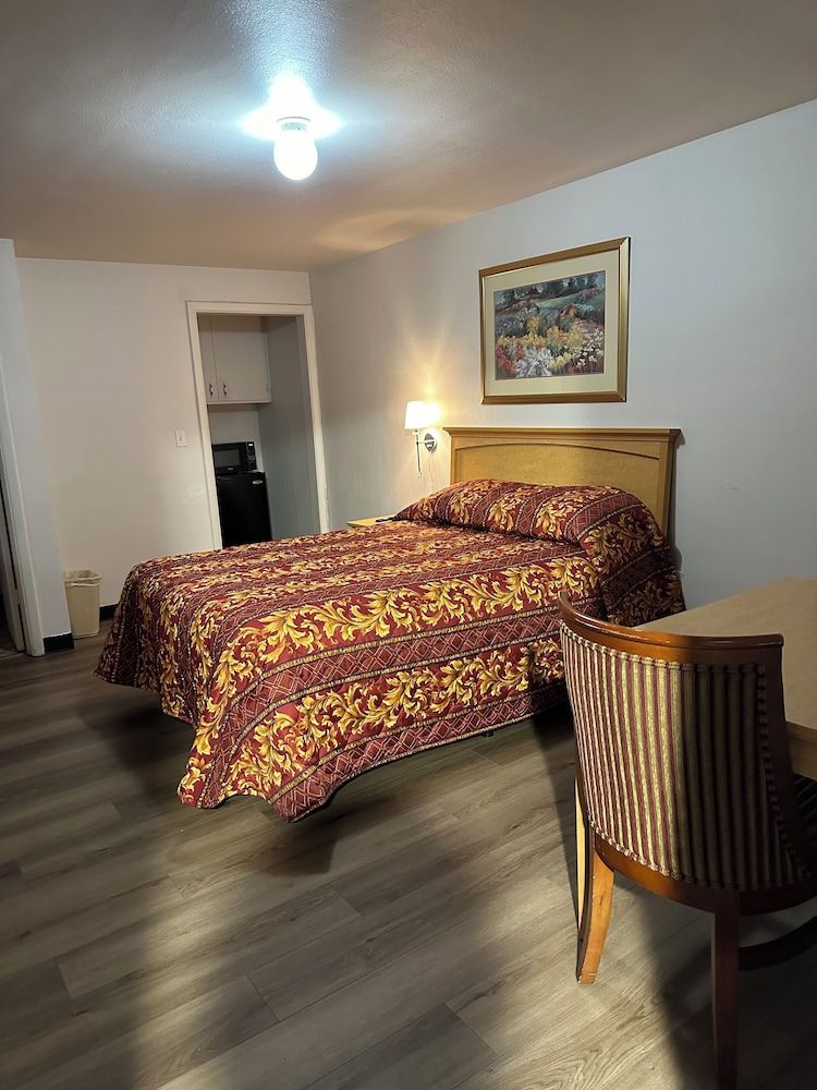 New West Motel 2