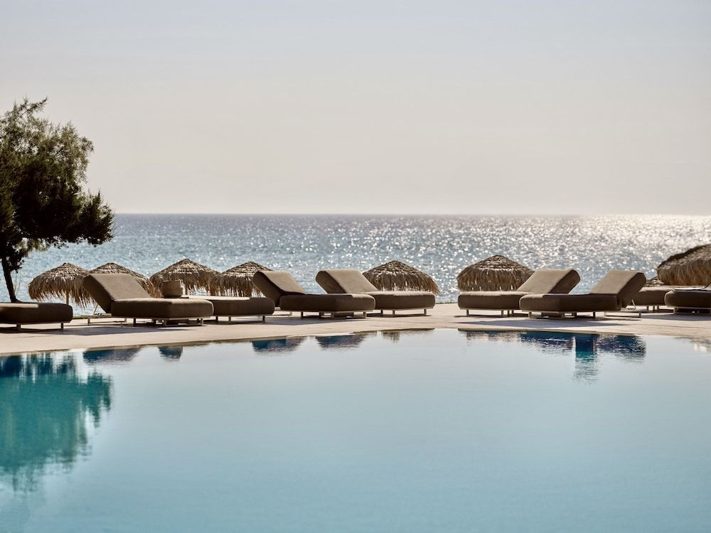 The Bay Hotel & Suites 1