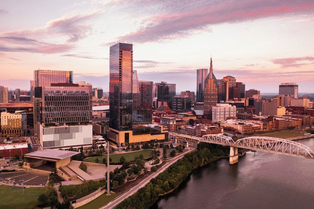 Four Seasons Hotel Nashville 1