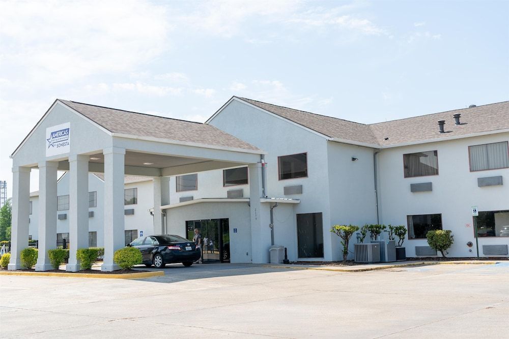 Americas Best Value Inn Donaldsonville 1
