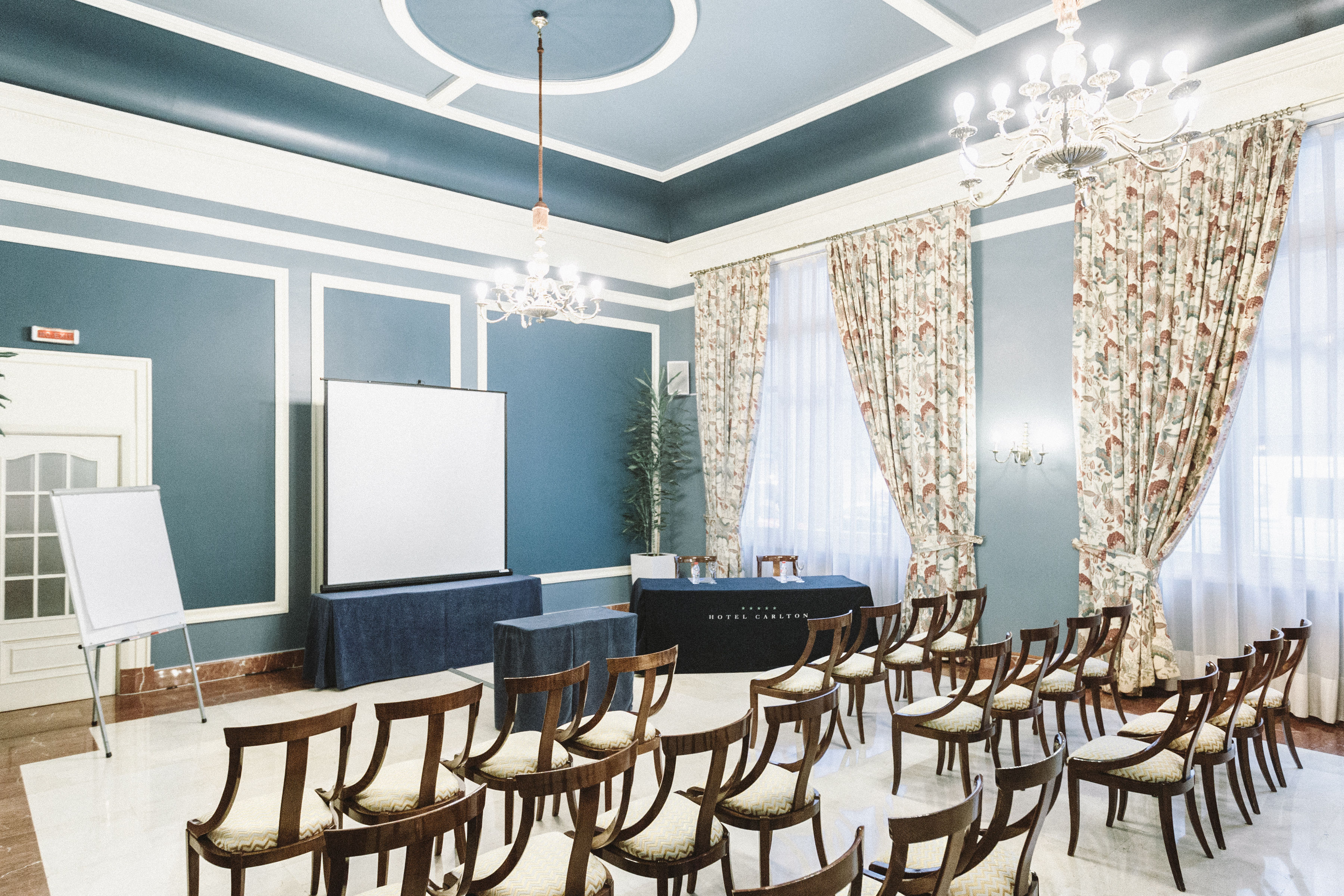 Hotel Carlton 2