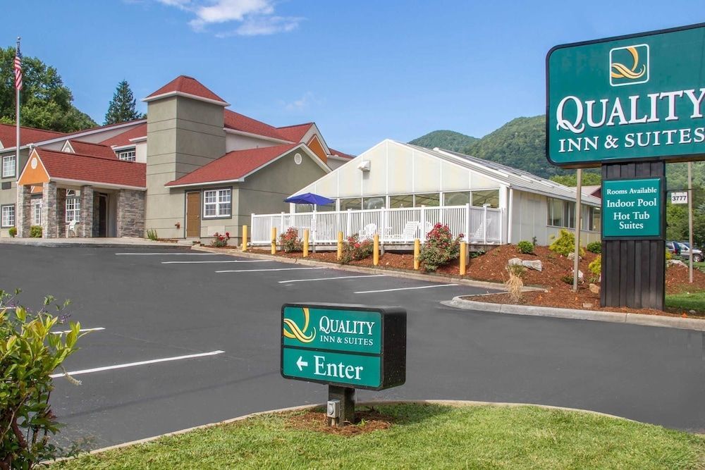 Quality Inn & Suites Maggie Valley - Cherokee Area 1