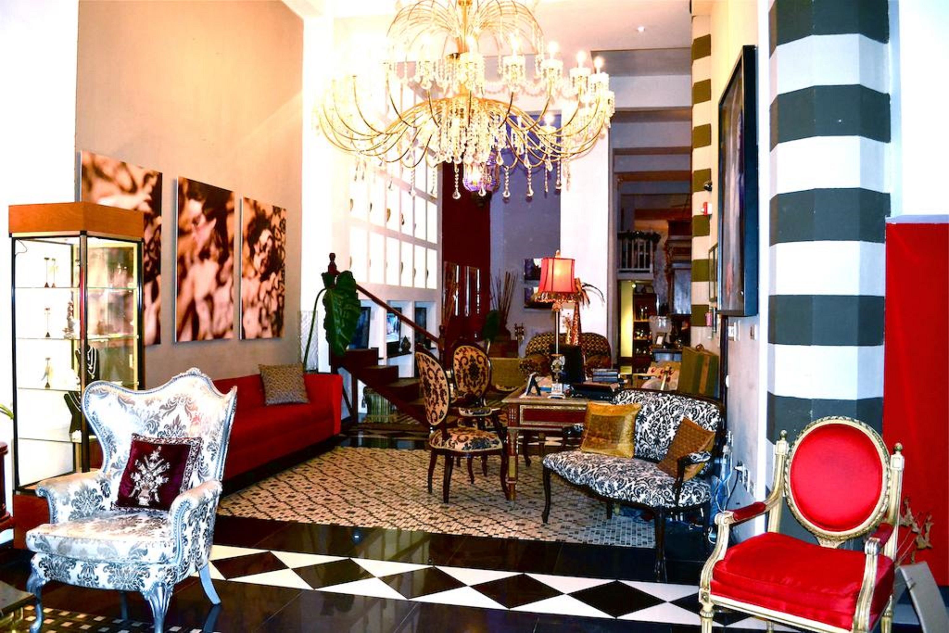 CasaBlanca Hotel 1