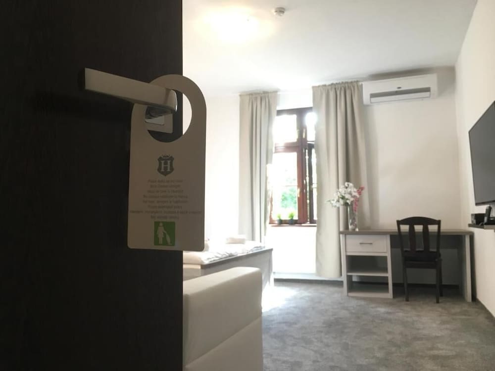 Saint Michael Boutique & Garni Hotel Trnava 1