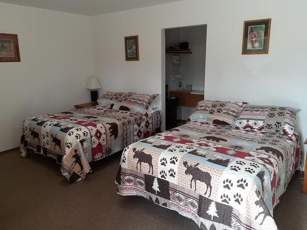 White Moose Lodge 1