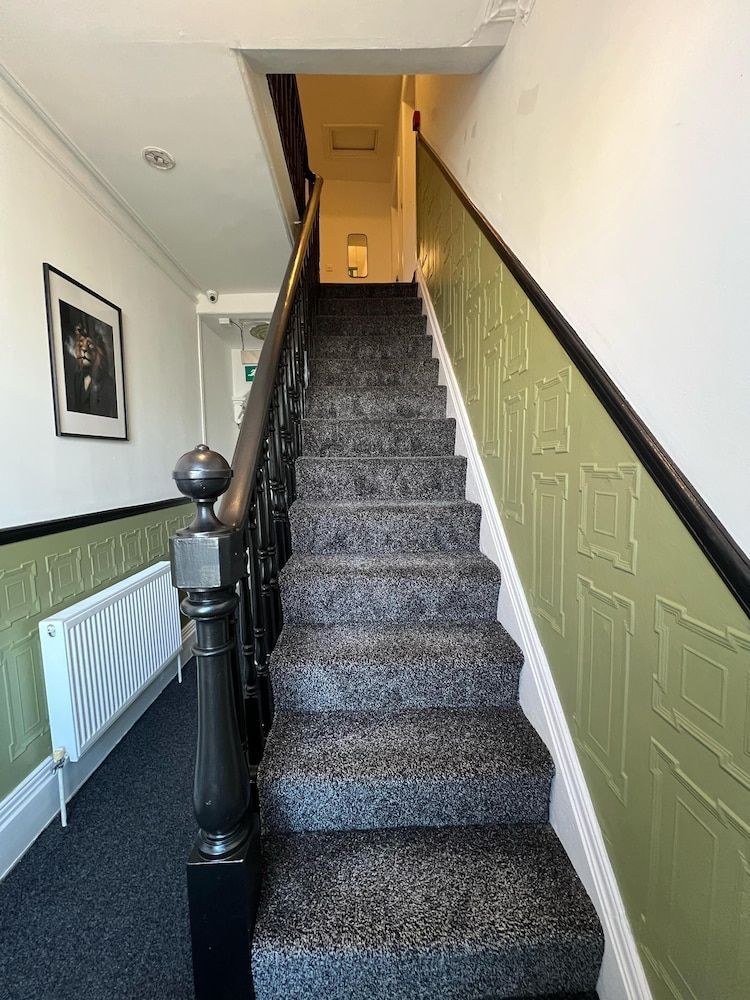 BV Aparthotel Huddersfield Ideal for Business & Leisure Stays 2