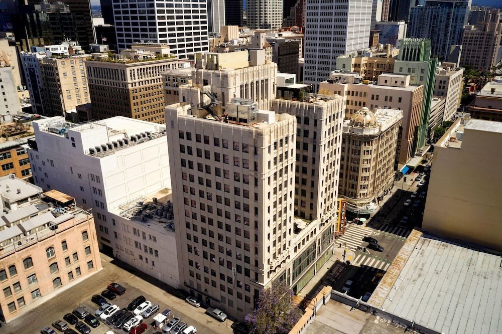 The Winfield Lofts, a Wyndham Hotel 1