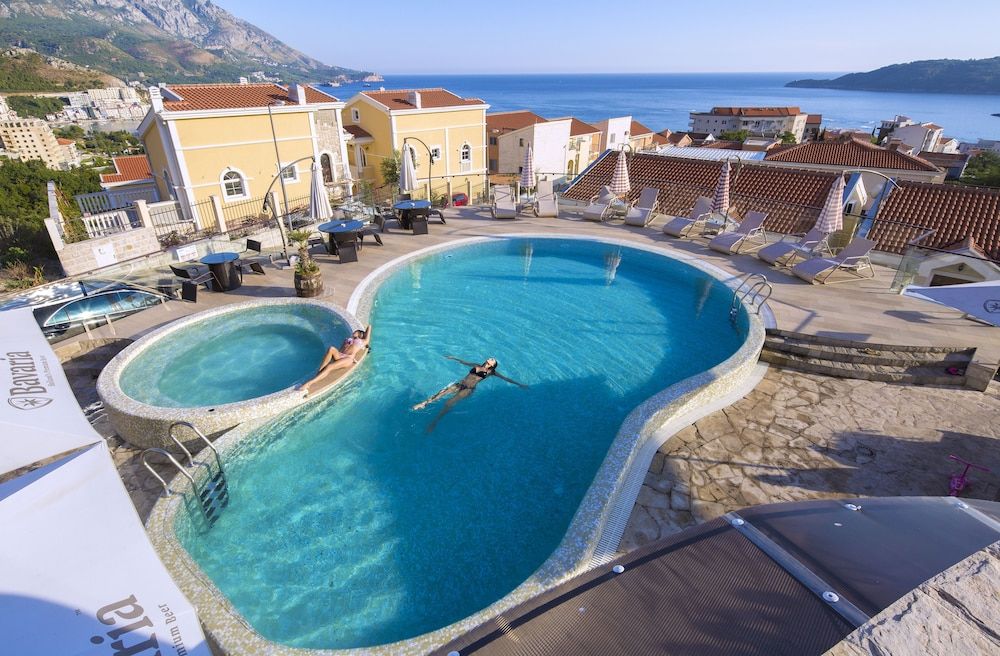 Spa Resort Bečići 1