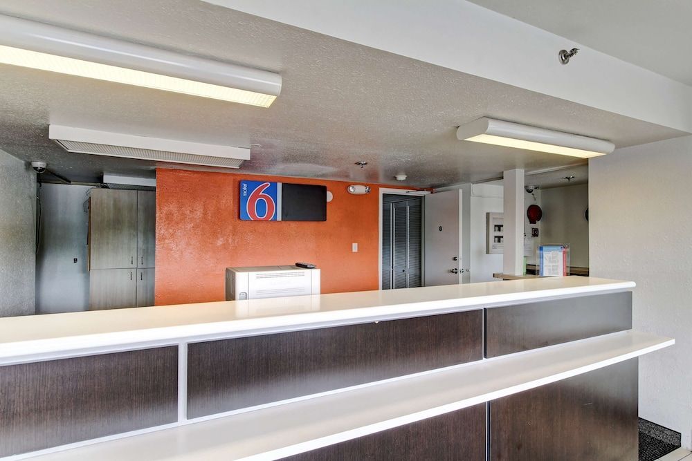 Motel 6-Amherst, OH - Cleveland West - Lorain 2