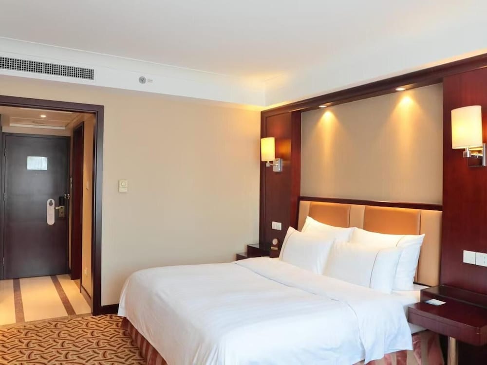 Jianguo Hotel Shanghai 1