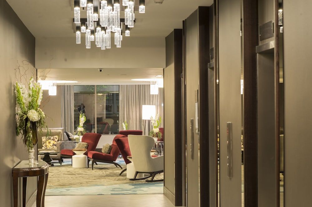 The Madison Concourse Hotel 2