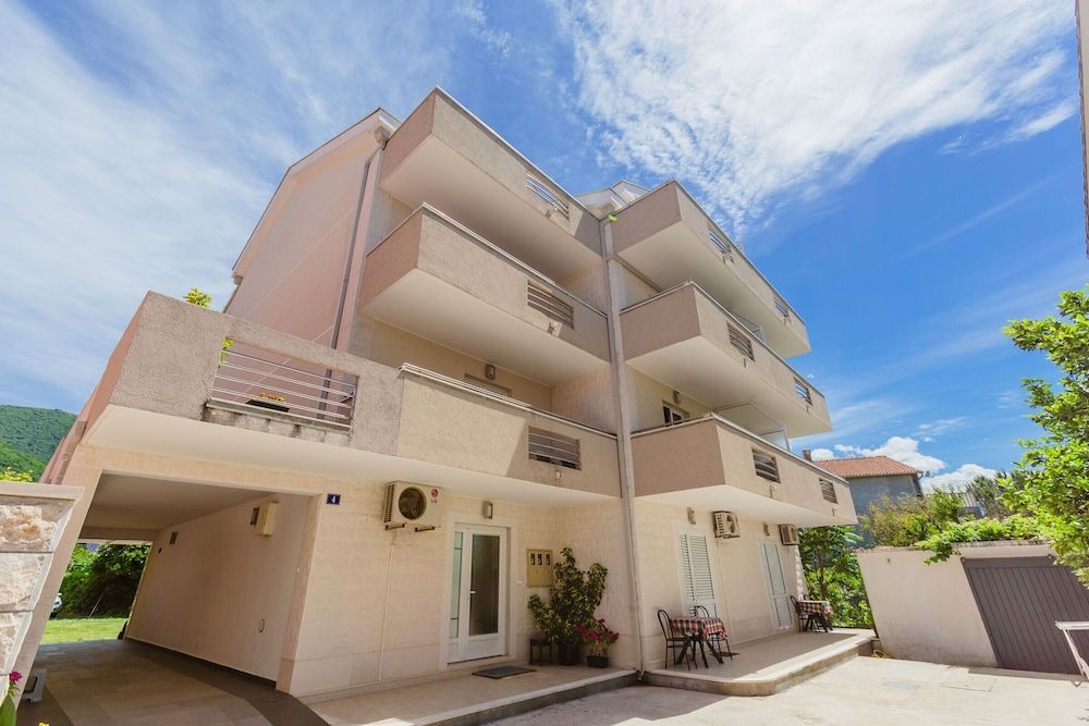 Rosic Apartments Tivat 1