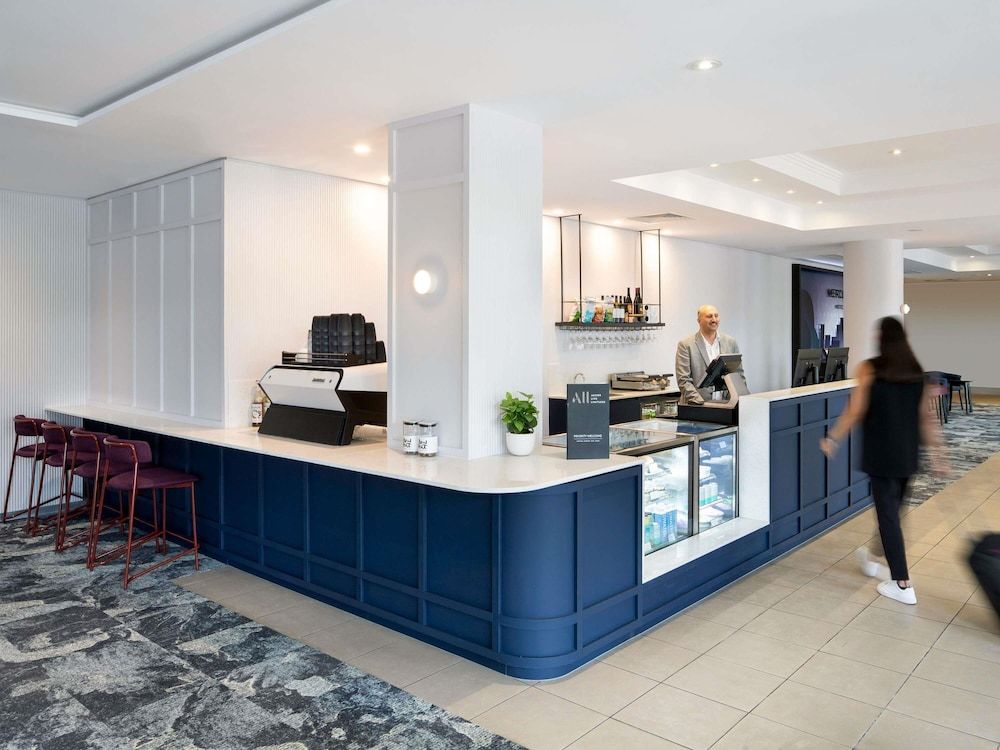 Mercure Brisbane Garden City 1