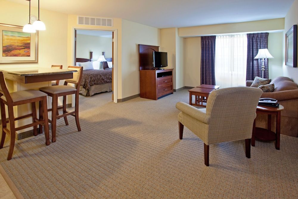 Staybridge Suites ELKHART NORTH by IHG 2
