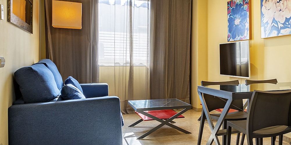 Apartamentos Vértice Sevilla Aljarafe 1