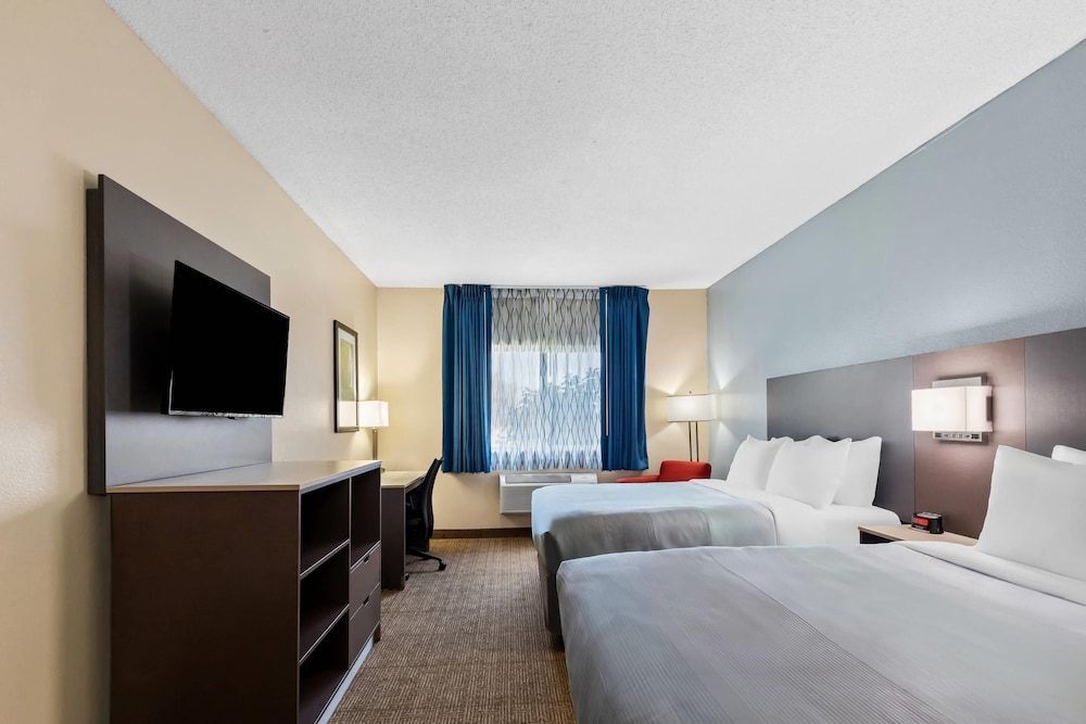 Quality Inn & Suites Springfield Southwest near I-72 1