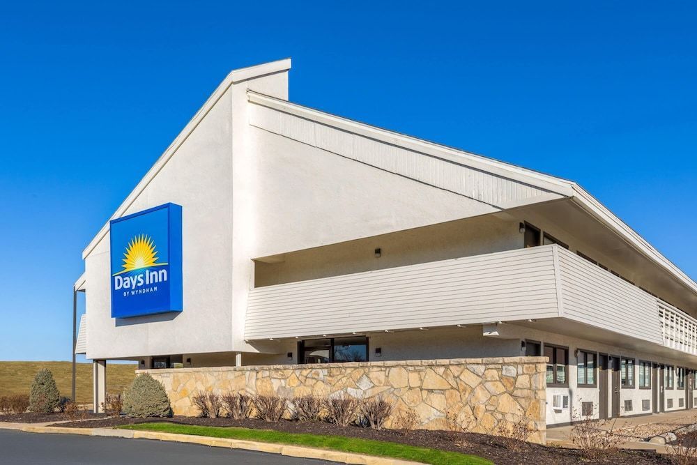 Days Inn by Wyndham Kansas City Northeast 1