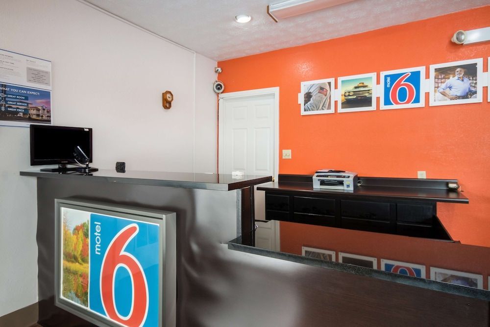 Motel 6 Parkersburg, WV 2