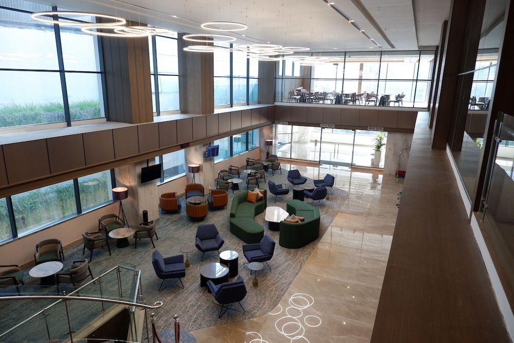 Grand Anara Airport Hotel 2