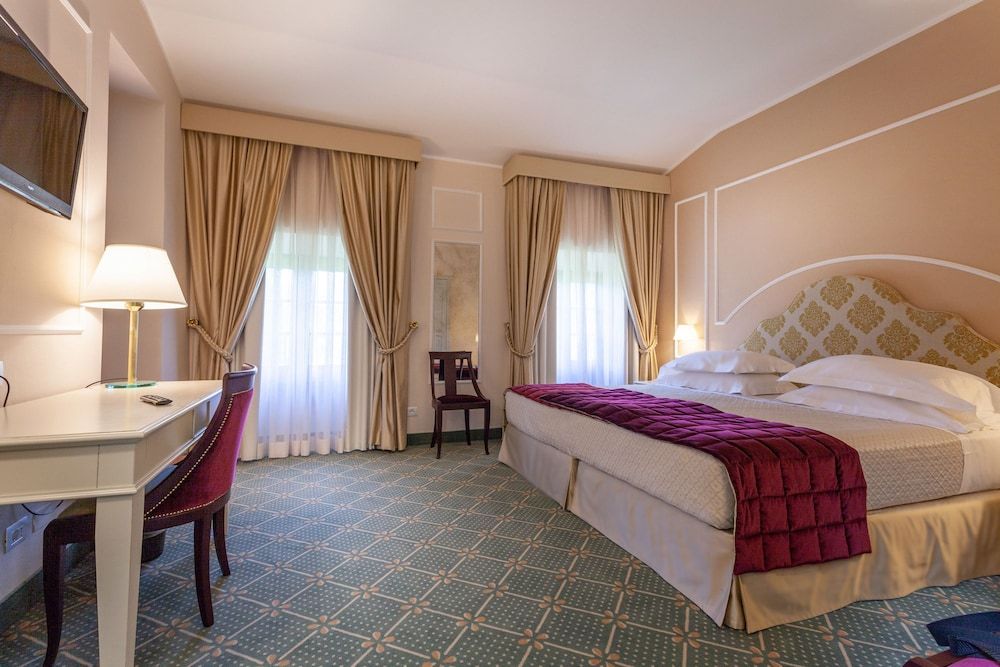 Hotel Villa San Lucchese 2