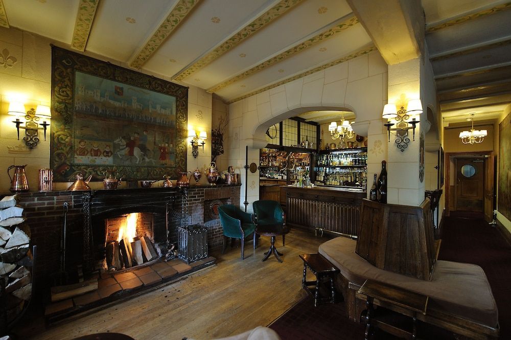 French Horn Hotel 2