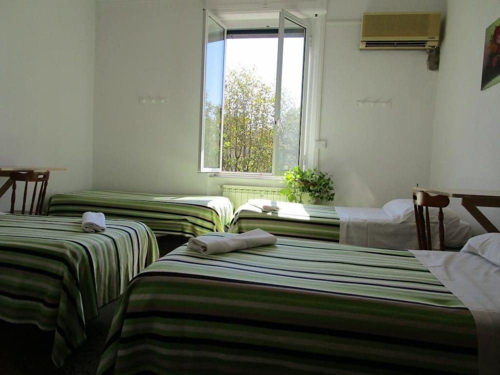 Hotel Massena 1