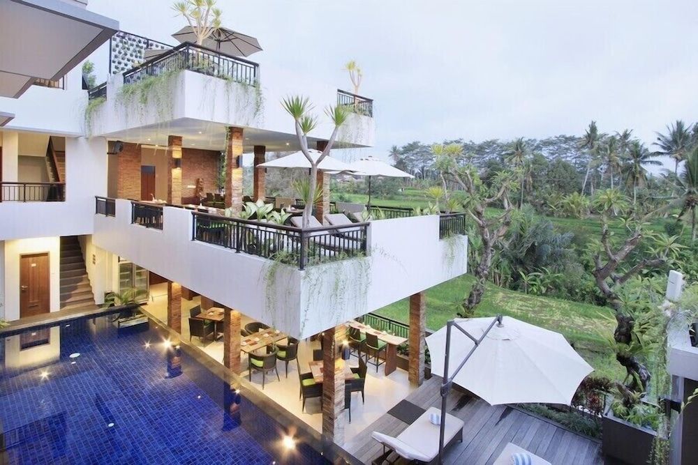 Puri Padma Hotel 1