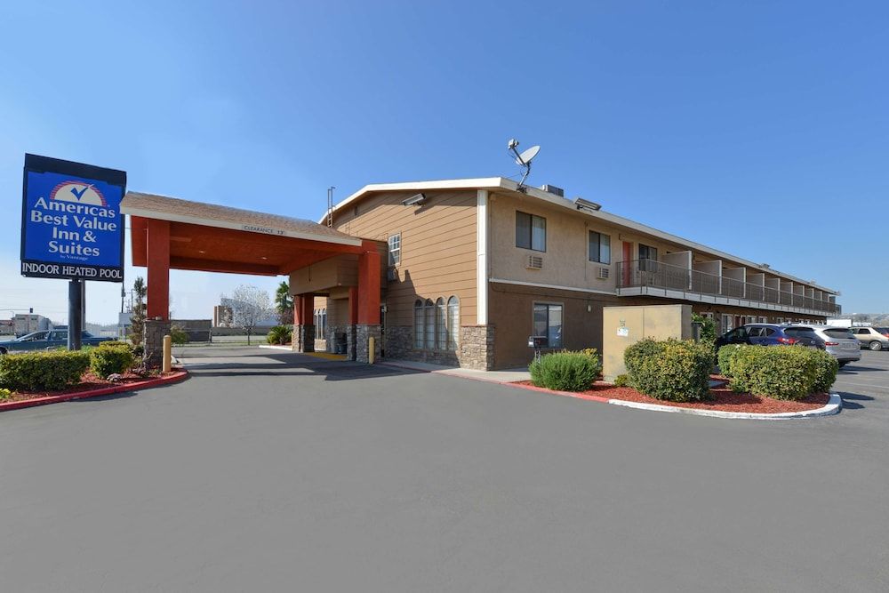 Americas Best Value Inn & Suites Bakersfield E 1