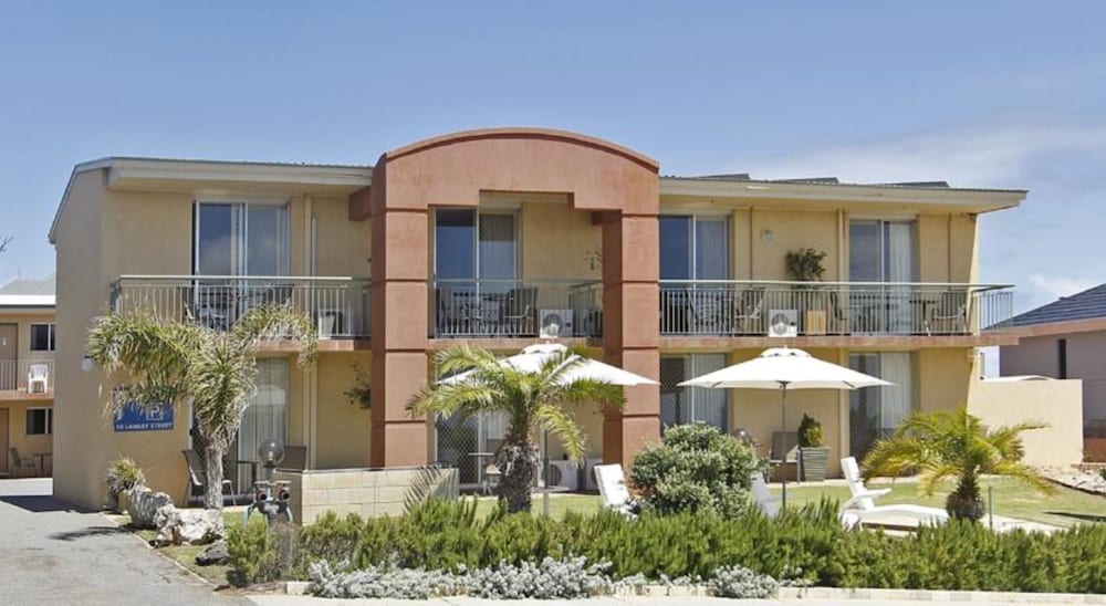 Ocean View Motel 1