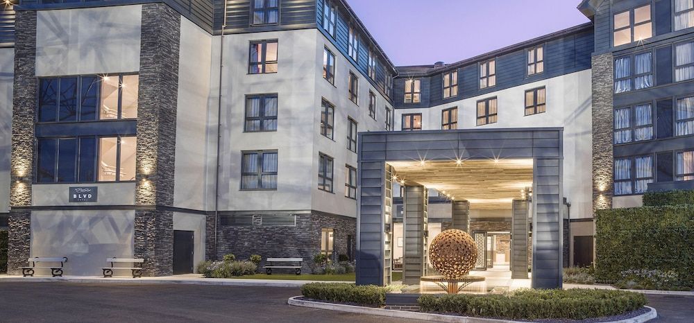 Boulevard Hotel 1