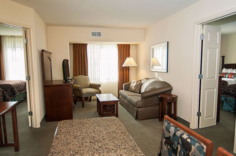 Staybridge Suites WICHITA by IHG 2