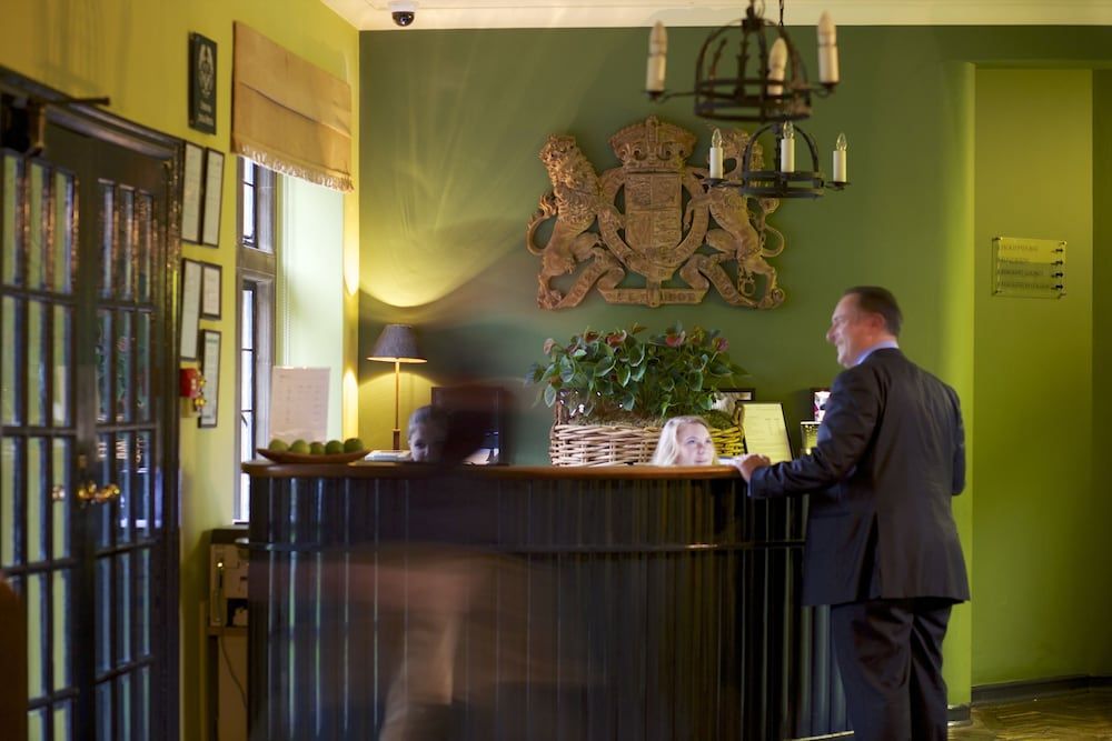 The Hare & Hounds Hotel 2