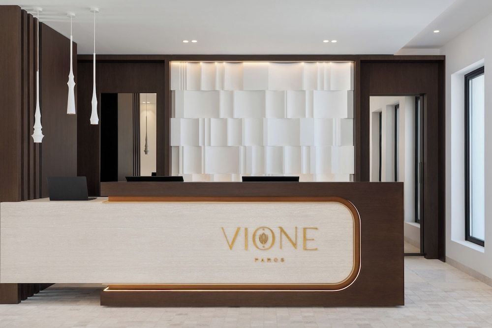 Vione Paros 2