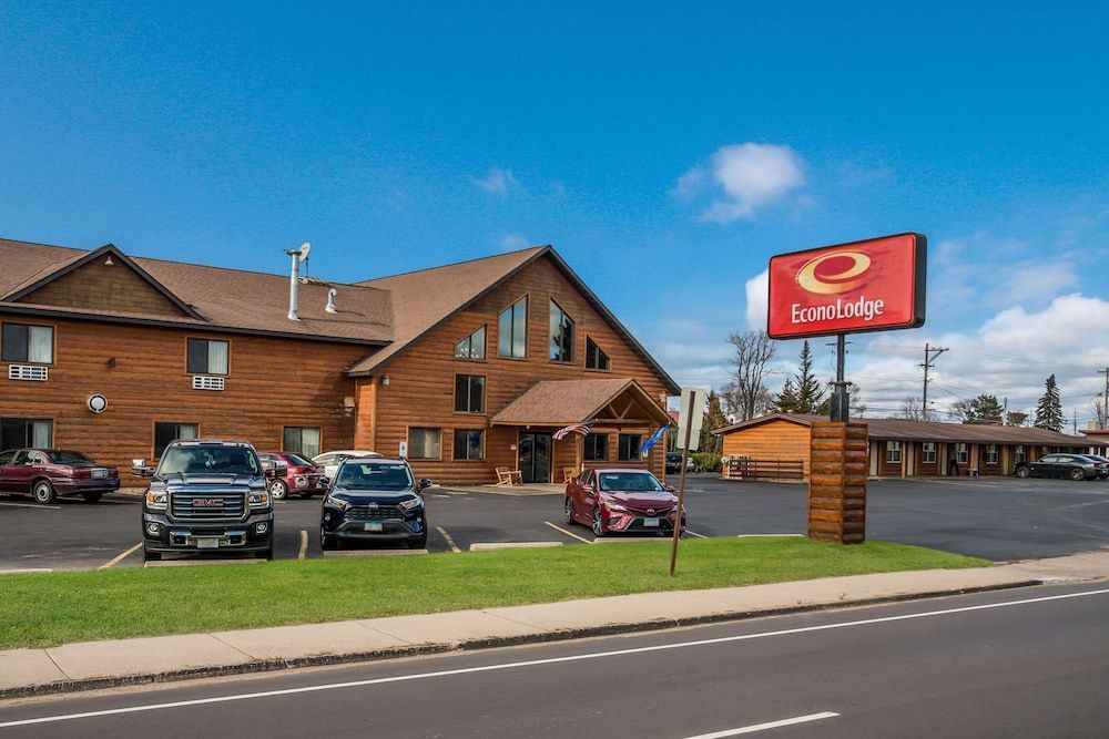 Econo Lodge Rice Lake 1