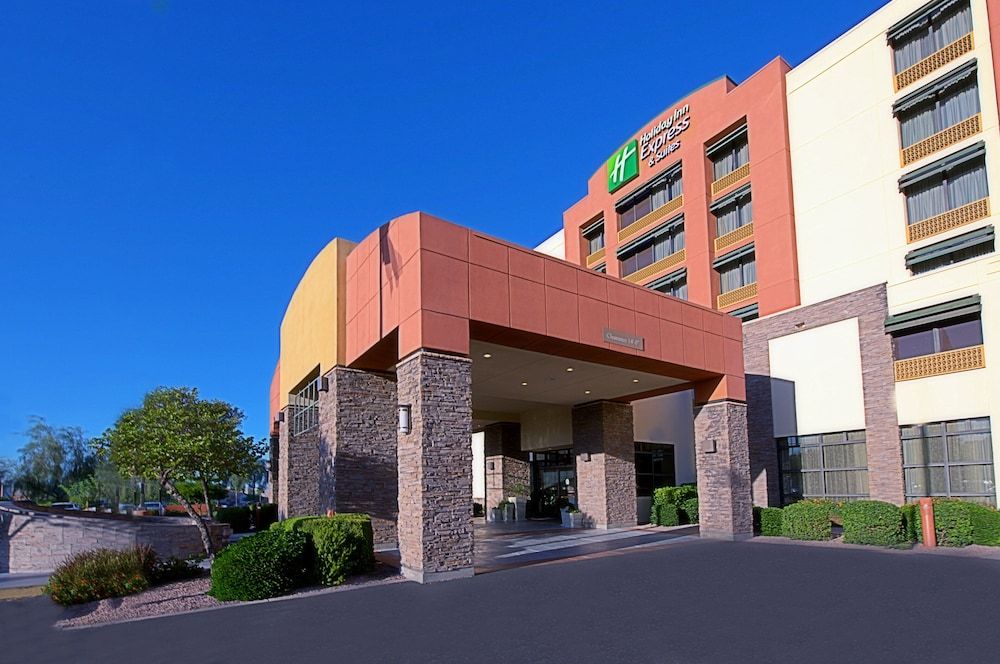 Holiday Inn Express & Suites TEMPE by IHG 1