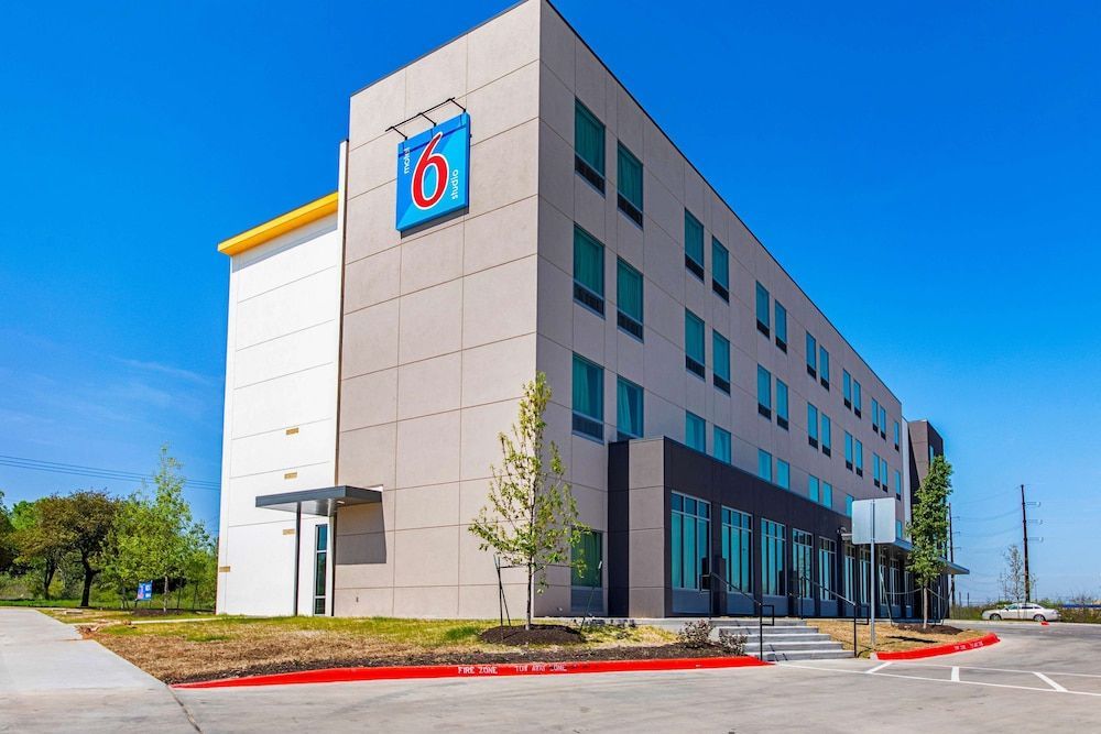 Motel 6 Austin Airport 1