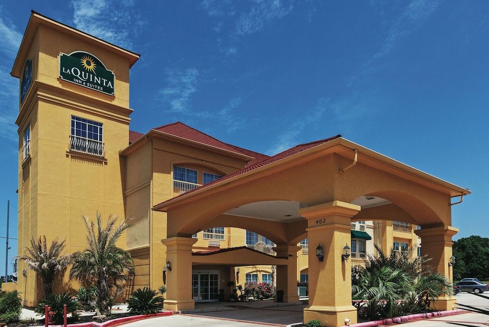 La Quinta Inn & Suites by Wyndham Livingston 1