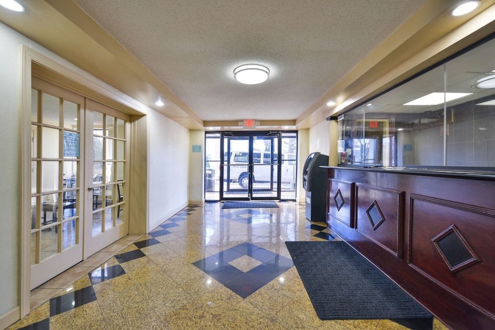 Red Carpet Inn Newark - Irvington NJ 1