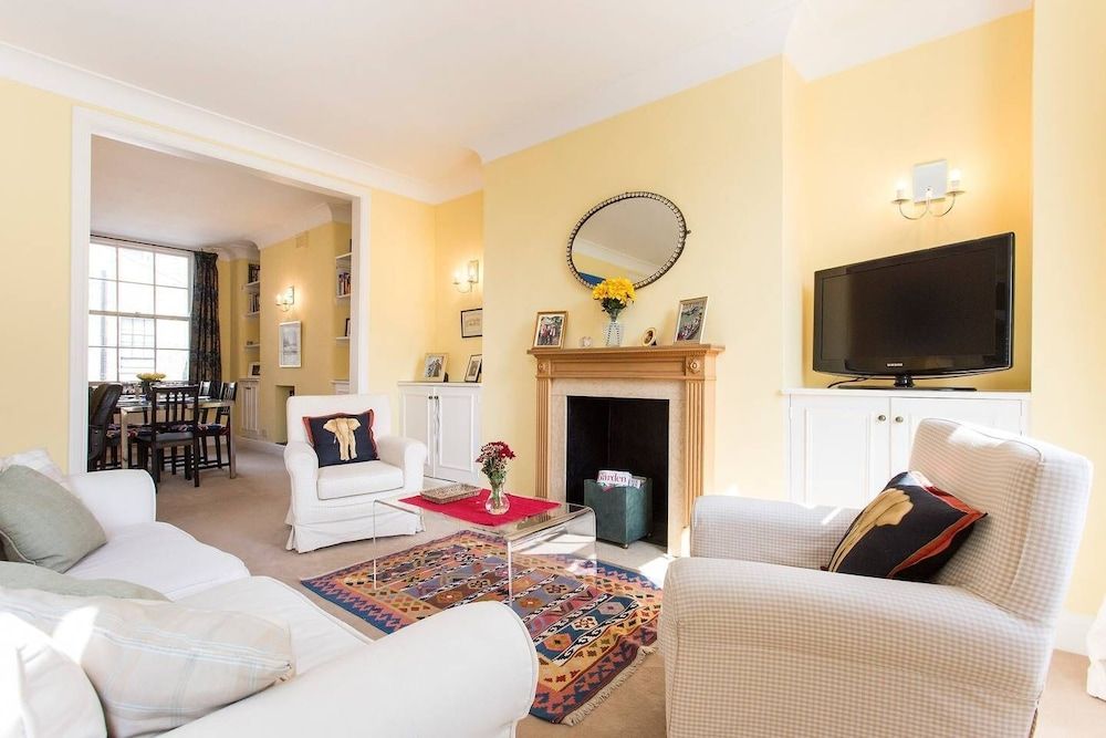 Elegant flat in Pimlico, close to Warwick Square 1