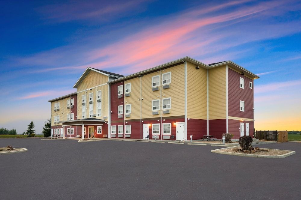 Elk Island Studios – Lamont 1