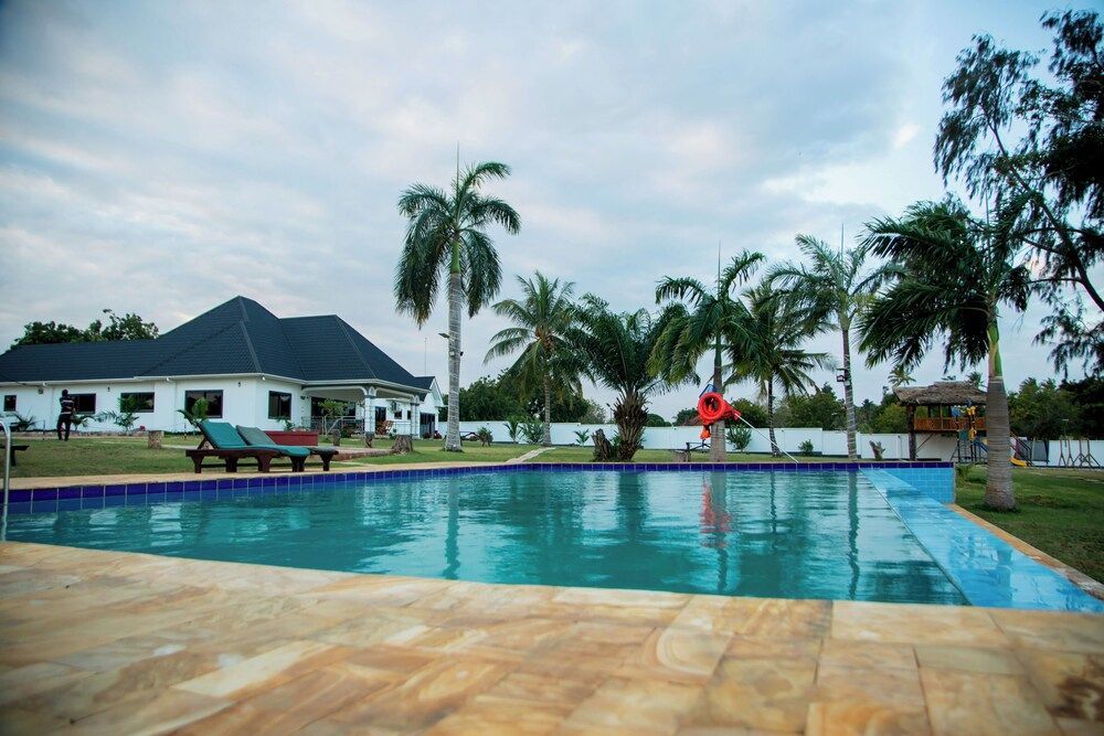 Marseille - Tanga - Mwambani Beach Villas (Tanga) - Tanga