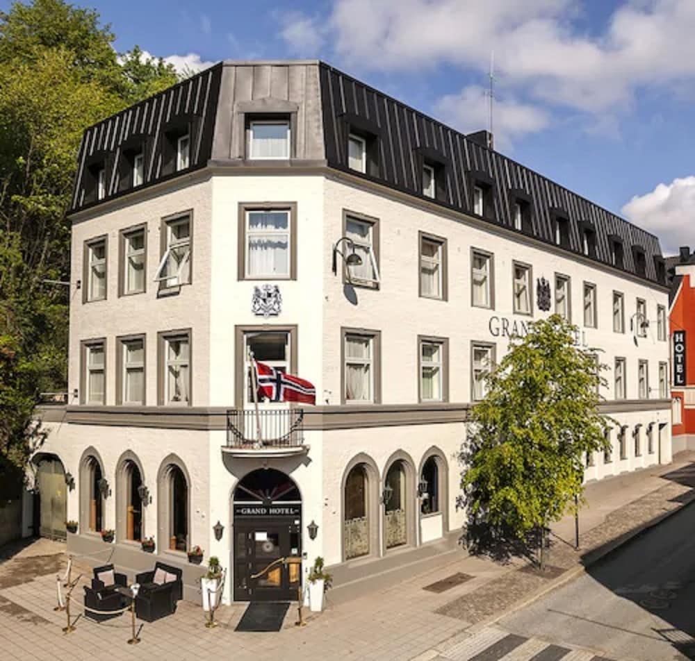 Grand Hotel Arendal - Unike Hoteller 1