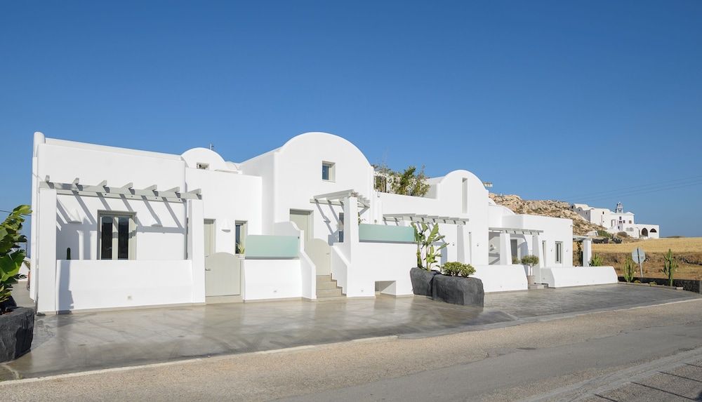 Aegean Diamonds Luxury Suites 1