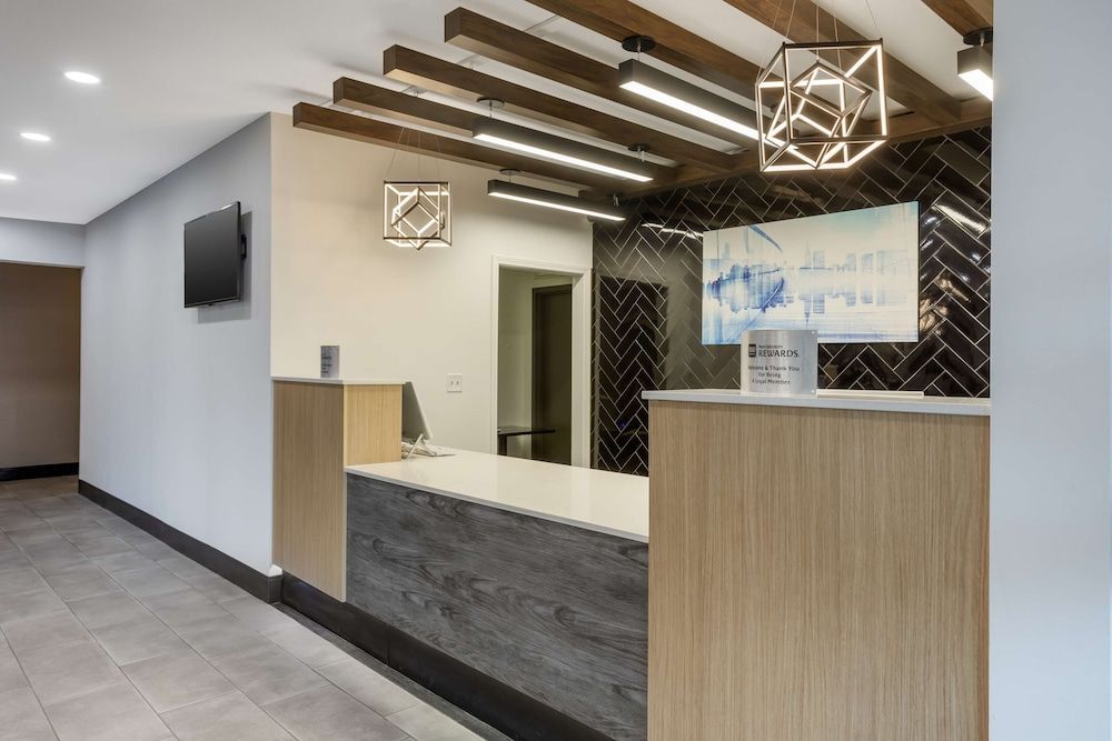 Best Western Plus Columbia Inn 1
