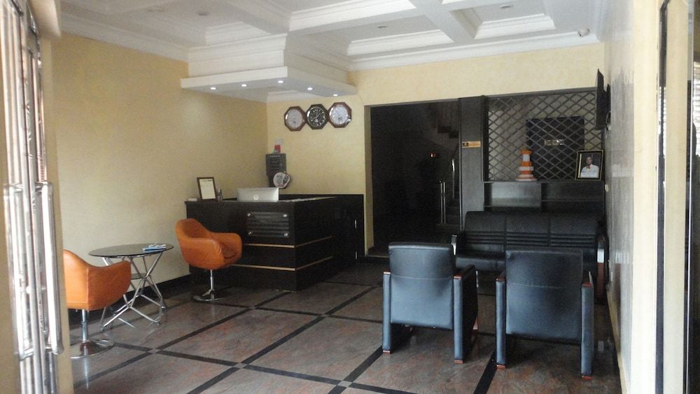 Caesar's Court Hotel and Suites 2
