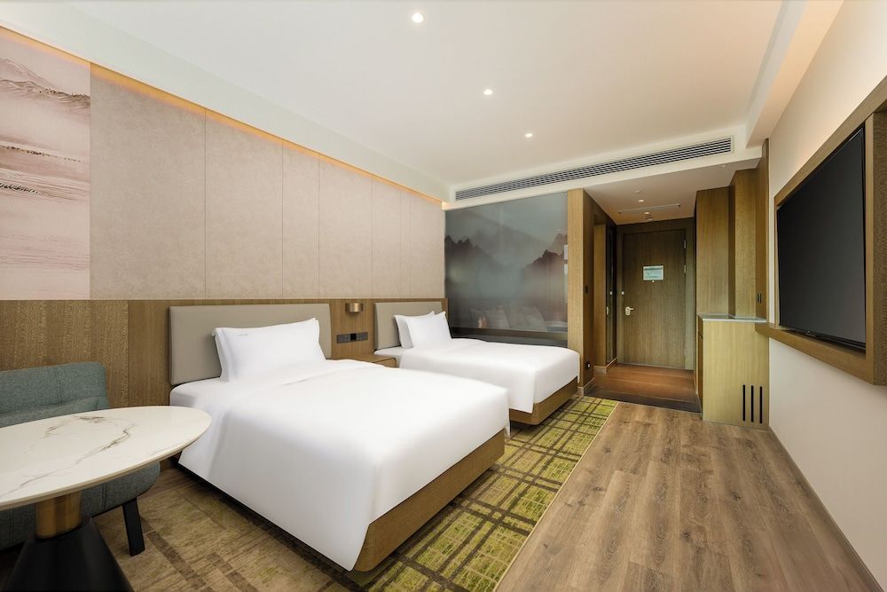Holiday Inn Jiuhua Mountain Hot Spring by IHG 1