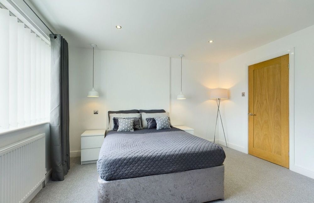 Inviting 2-bed House in Newcastle Upon Tyne 2