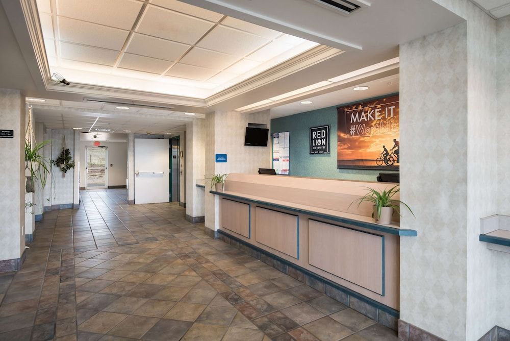 Red Lion Inn & Suites Butte 2