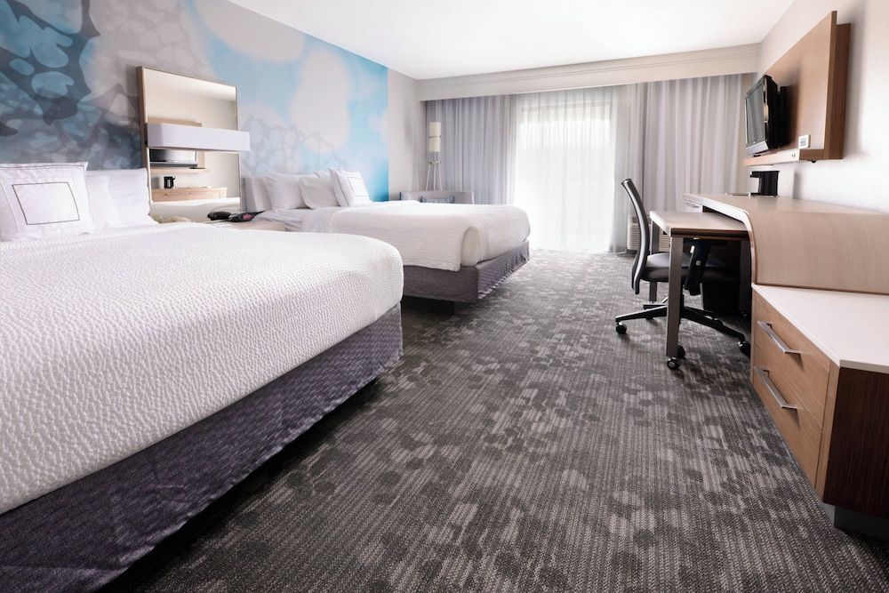 Courtyard by Marriott Houston Northwest 1